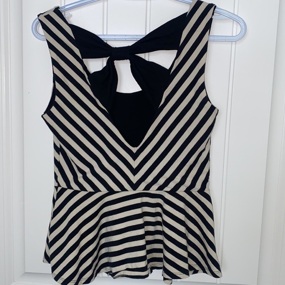Striped peplum top - Picture 2 of 4